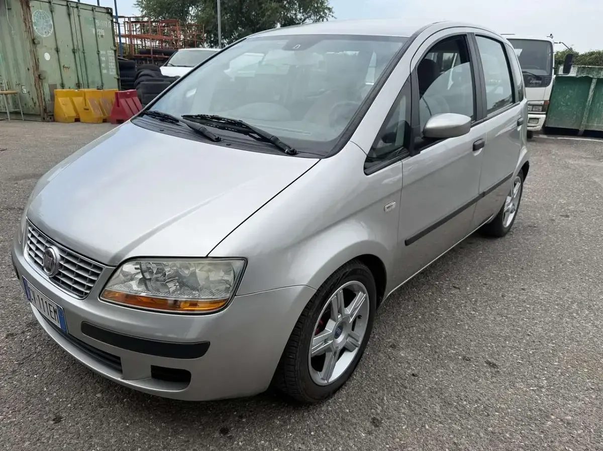 Usata Fiat Idea 95 CV (69 kW) 2005 Other Monovolume
