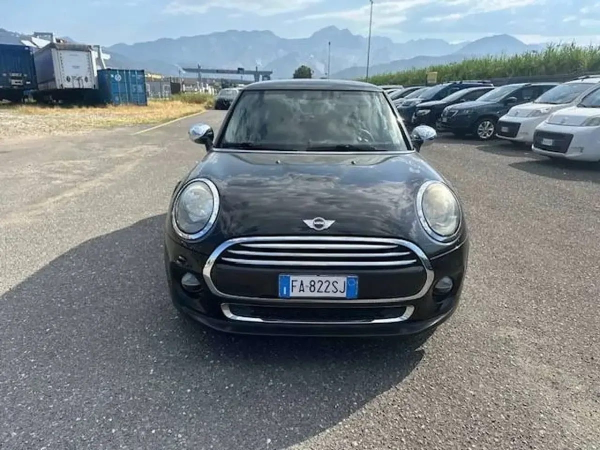 Usata Mini One D 95 CV (69 kW) 2015 Nero Utilitaria