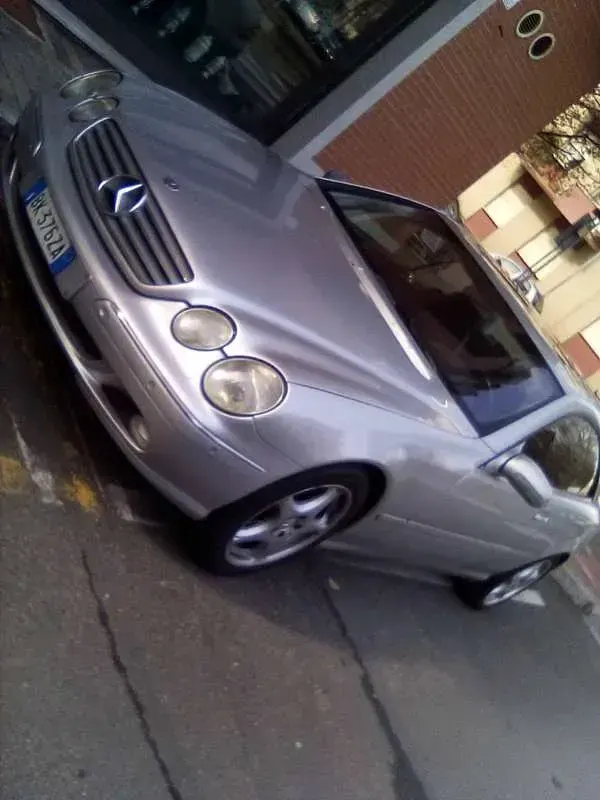 Usata Mercedes CL500 306 CV (225 kW) 2000 Argento Coupé