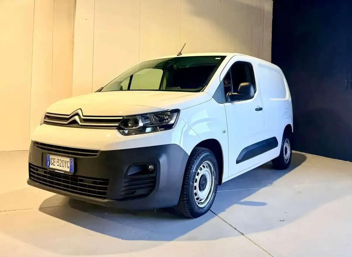 Usata Citroën e-Berlingo 102 CV (75 kW) 2021 Bianco Monovolume
