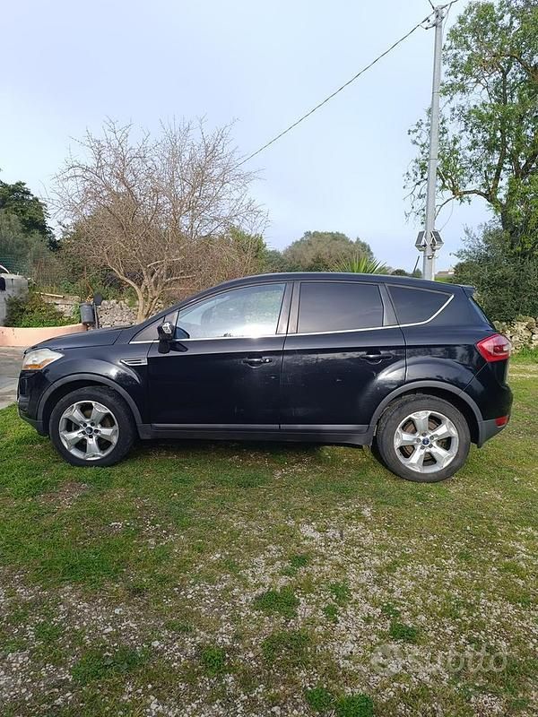 Usado Ford Kuga 136 CV (100 kW) 2008 Negro SUV