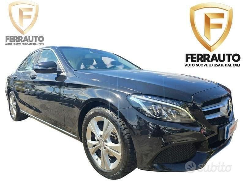 Nero Usata 2016 Mercedes C220 Executive Tre volumi | 12.500 € (Buon prezzo) - Immagine 1/4