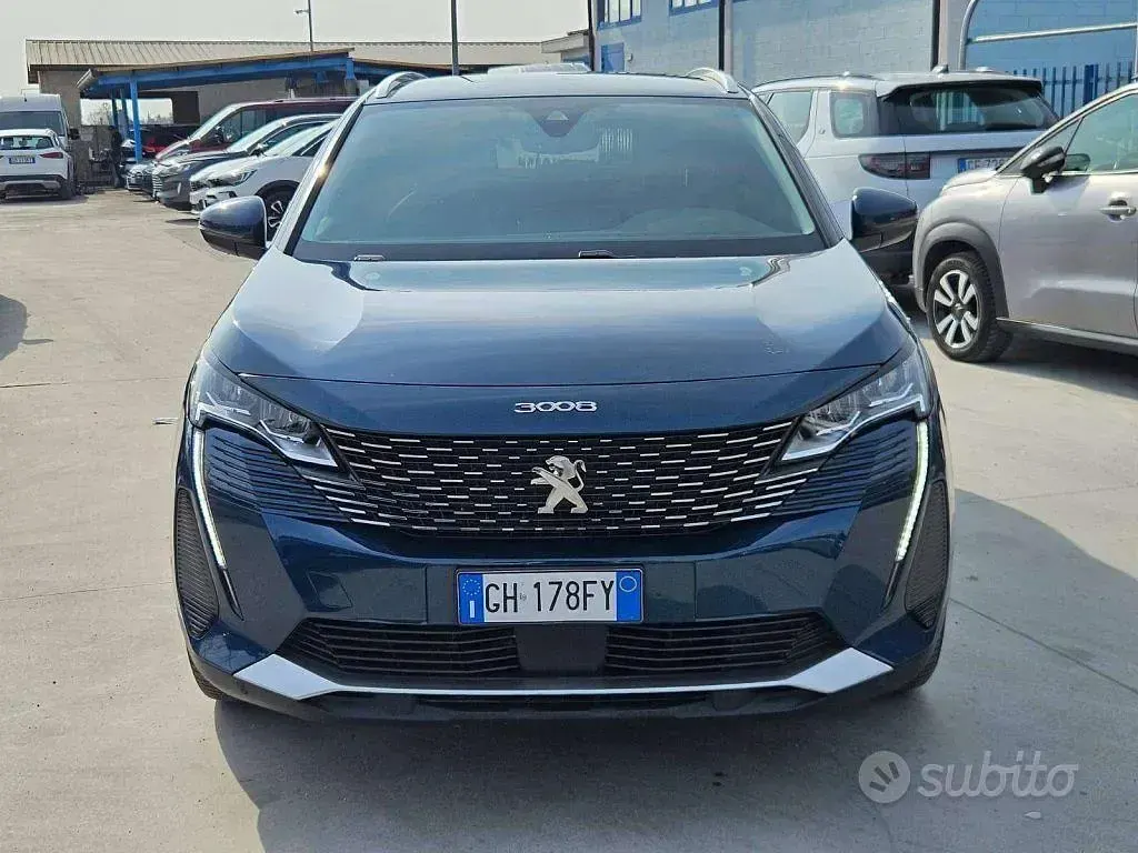 Usata Peugeot 3008 Allure 181 CV (133 kW) 2021 Blu/azzurro SUV