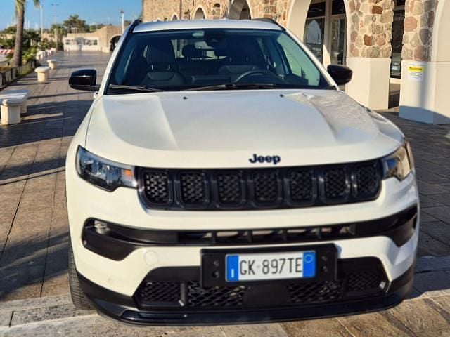 Bianco Usata 2022 Jeep Compass Night Eagle SUV | 17.900 € (Ottimo prezzo) - Immagine 1/4