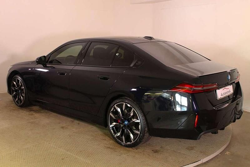 Usata BMW i5 M Sport 105 kW (143 CV) 2025 Nero Berlina