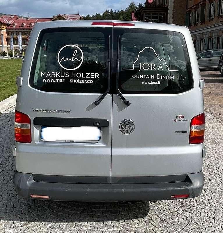 Usata VW Caravelle 131 CV (96 kW) 2006 Argento Furgone