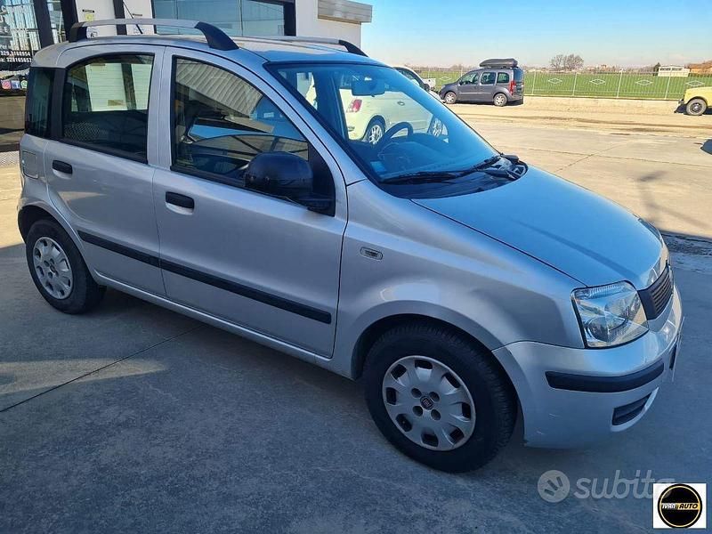 Usata Fiat Panda 69 CV (50 kW) 2011 Argento Utilitaria