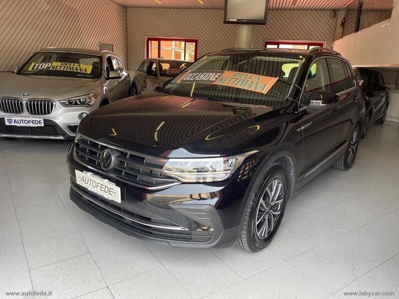 Nero Usata 2023 VW Tiguan Life SUV | 25.500 € (Super prezzo) - Immagine 1/4