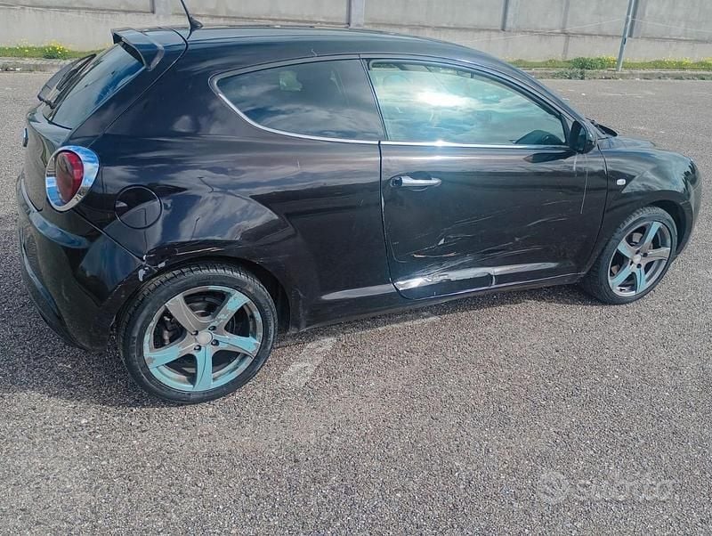 Usata Alfa Romeo MiTo Distinctive 120 CV (88 kW) 2009 Nero Utilitaria