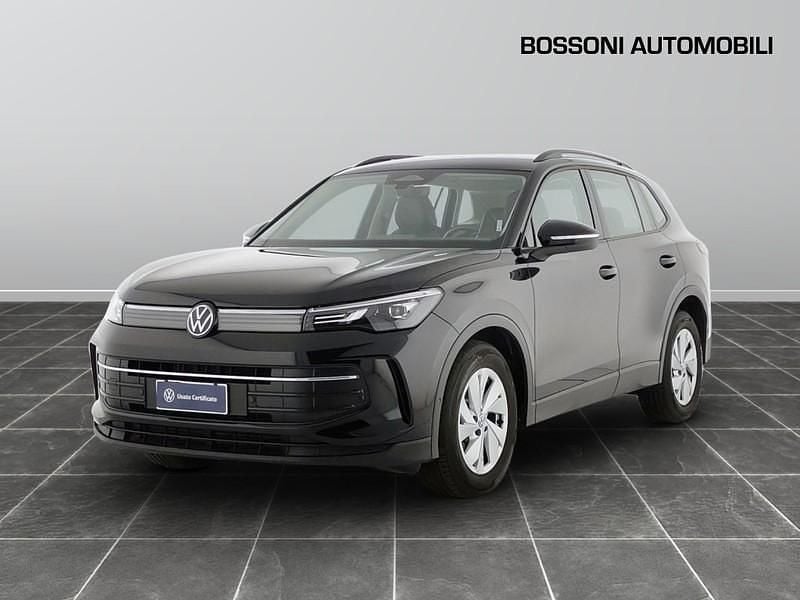 Nero Usata 2024 VW Tiguan Life SUV | 34.900 € (Buon prezzo) - Immagine 1/4