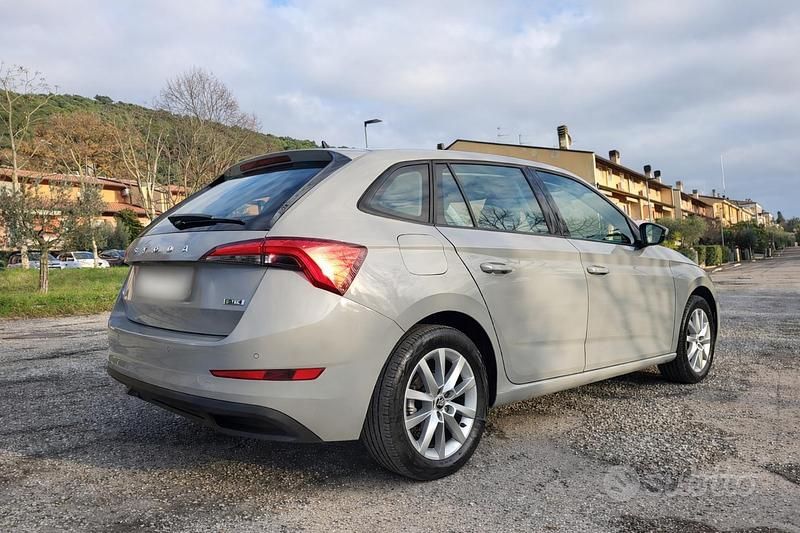 Usata Skoda Scala Ambition 90 CV (66 kW) 2021 Grigio Utilitaria