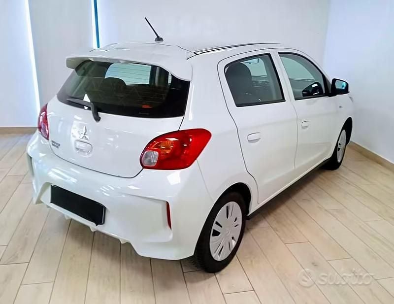 Usata Mitsubishi Space Star Intense 71 CV (52 kW) 2021 Bianco Utilitaria