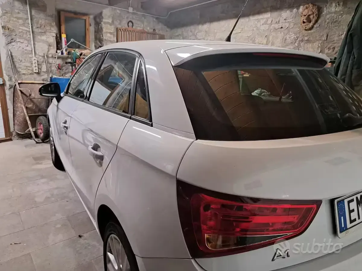 Usata Audi A1 Sportback 86 CV (63 kW) 2012 Bianco Utilitaria