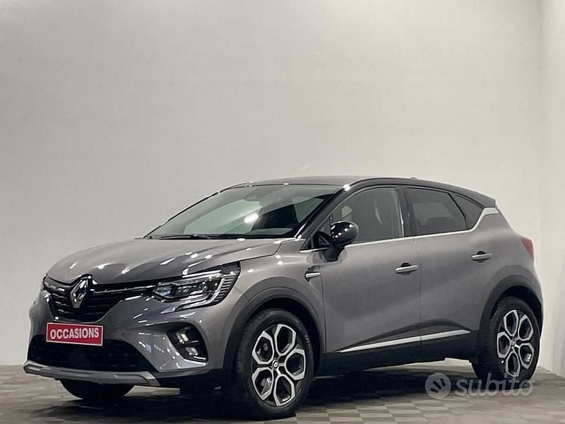 Usata Renault Captur Techno 140 CV (102 kW) 2023 Verde SUV