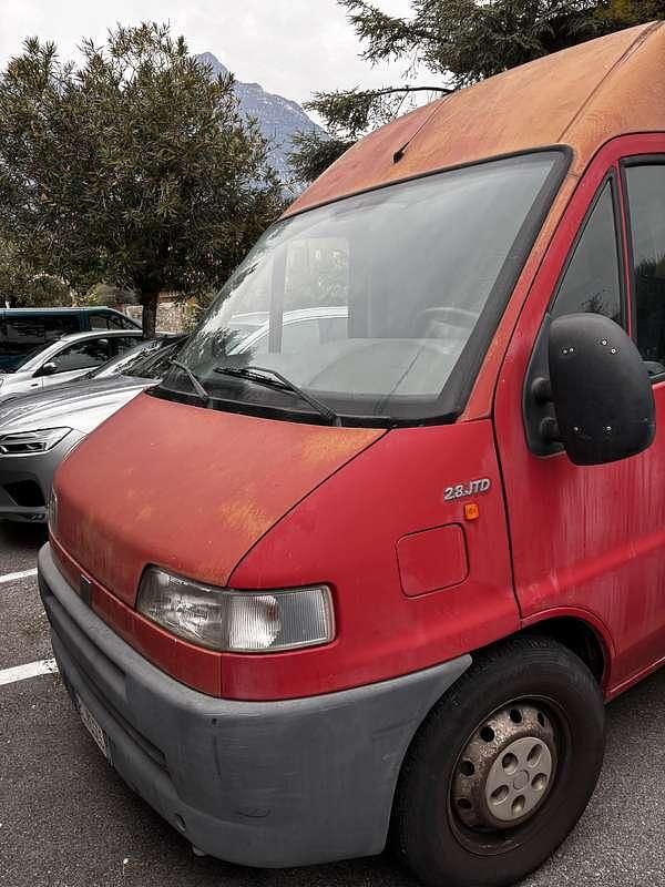 Usata Fiat Ducato 109 CV (80 kW) 1999 Rosso Furgone