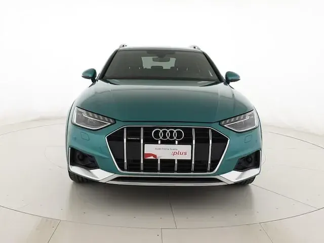 Usata Audi A4 Allroad Ambiente 204 CV (150 kW) 2023 Colore carrozzeria personalizzato audi exclusive Station wagon