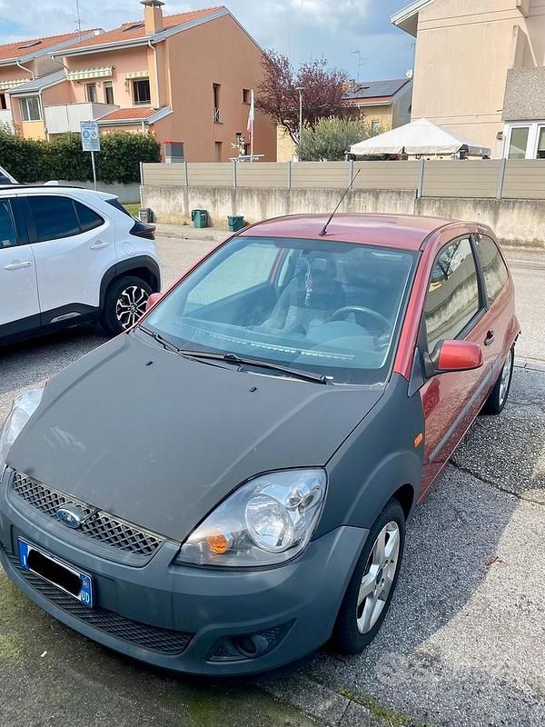 Usata Ford Fiesta 2006 Utilitaria
