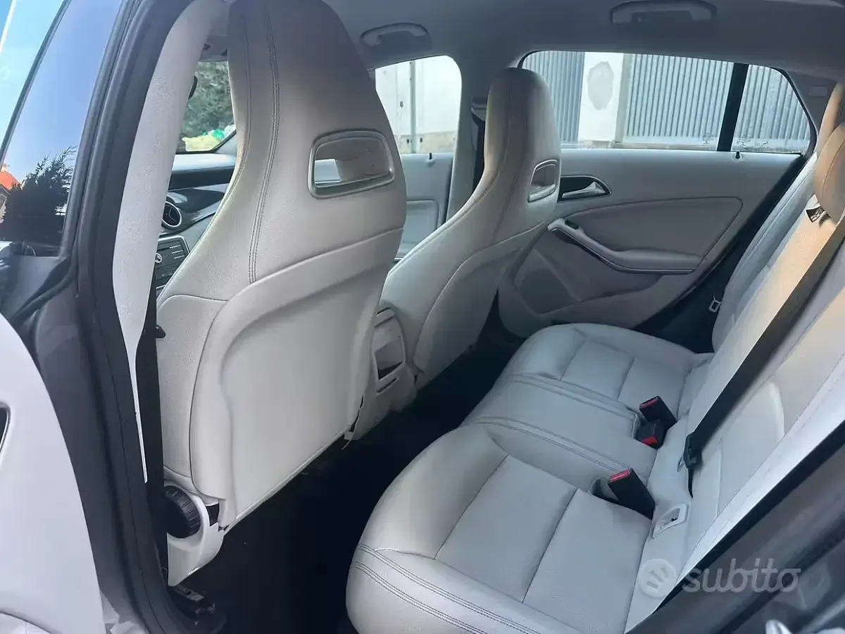 Usata Mercedes CLA200 136 CV (100 kW) 2016 Grigio Coupé