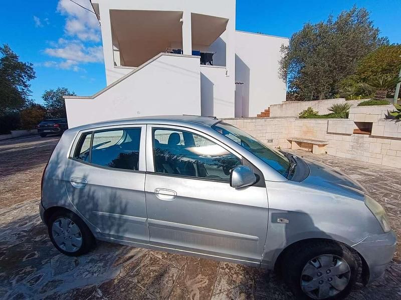 Usata Kia Picanto EX 65 CV (47 kW) 2005 Argento Utilitaria