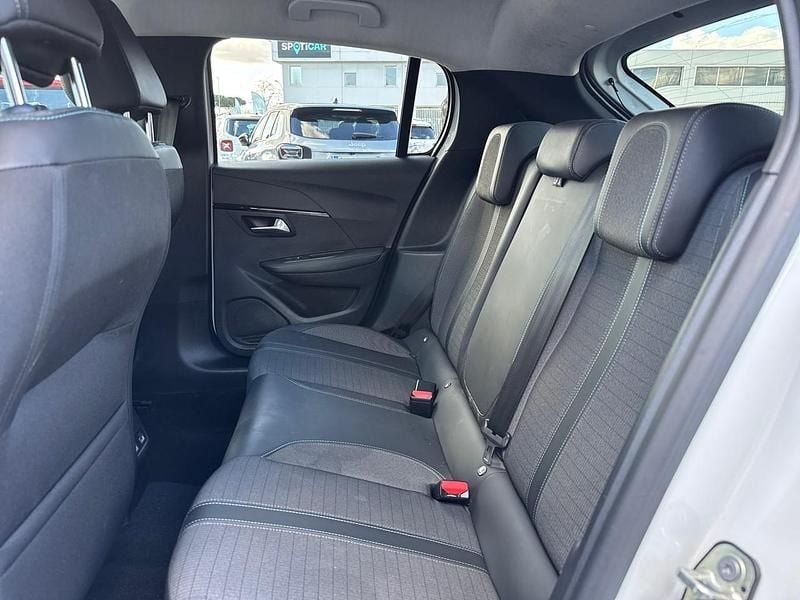 Usata Peugeot 208 Allure 101 CV (74 kW) 2022 Bianco Utilitaria