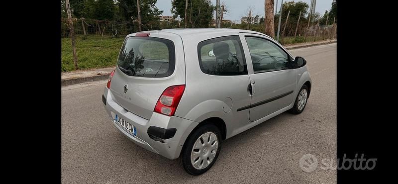 Usata Renault Twingo 75 CV (55 kW) 2007 Grigio Utilitaria