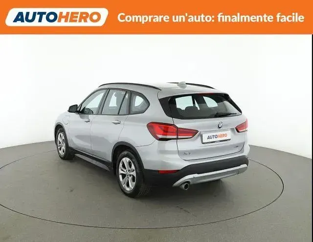 Usado BMW X1 Advantage 125 HP (91 kW) 2021 Prateado SUV