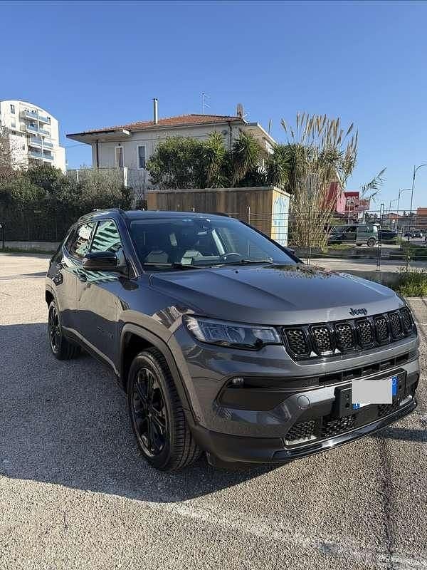 Usata Jeep Compass Night Eagle 131 CV (96 kW) 2022 Grigio SUV