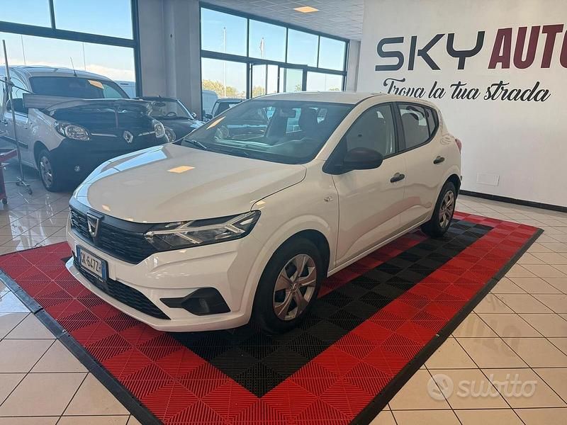 Usata Dacia Sandero Essentiel 66 CV (48 kW) 2022 Bianco Berlina