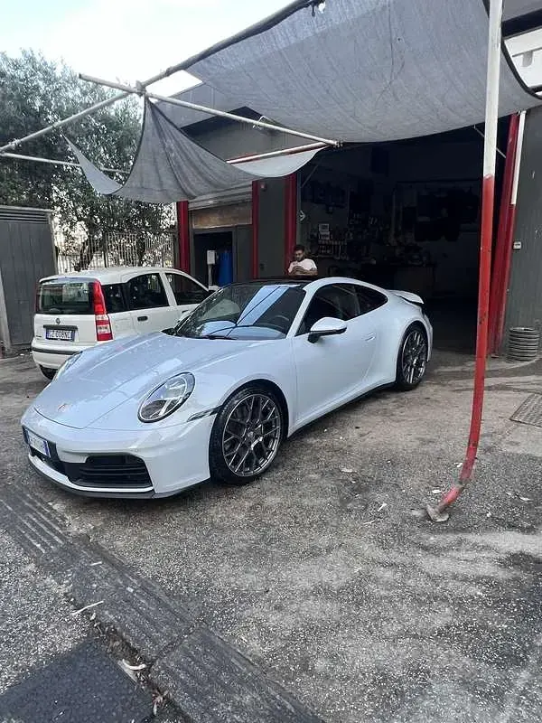 Usata Porsche 911 Carrera 394 CV (289 kW) 2024 Coupé