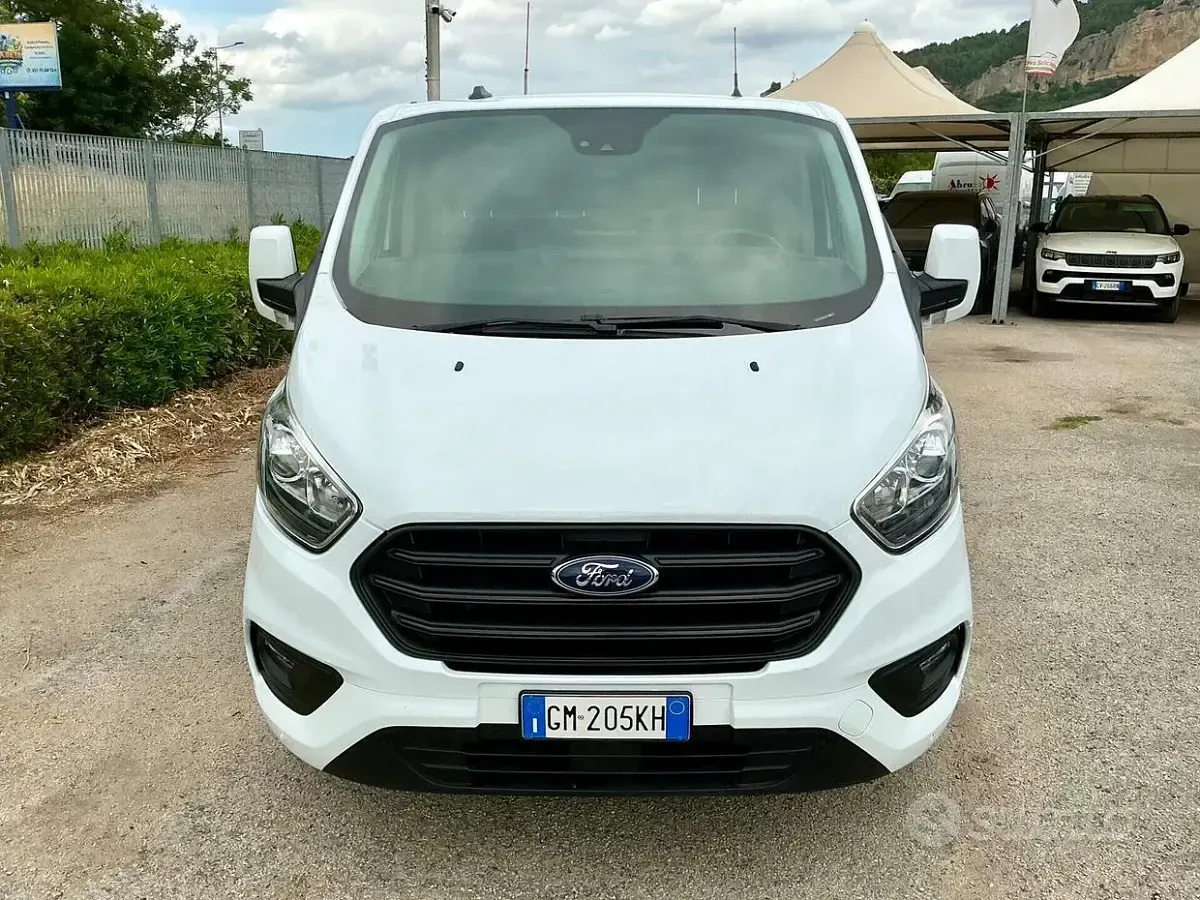 Usata Ford 300 Trend 130 CV (95 kW) 2023 Bianco SUV