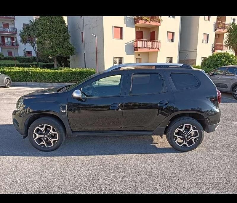 Usata Dacia Duster Anniversary 101 CV (74 kW) 2021 Nero SUV