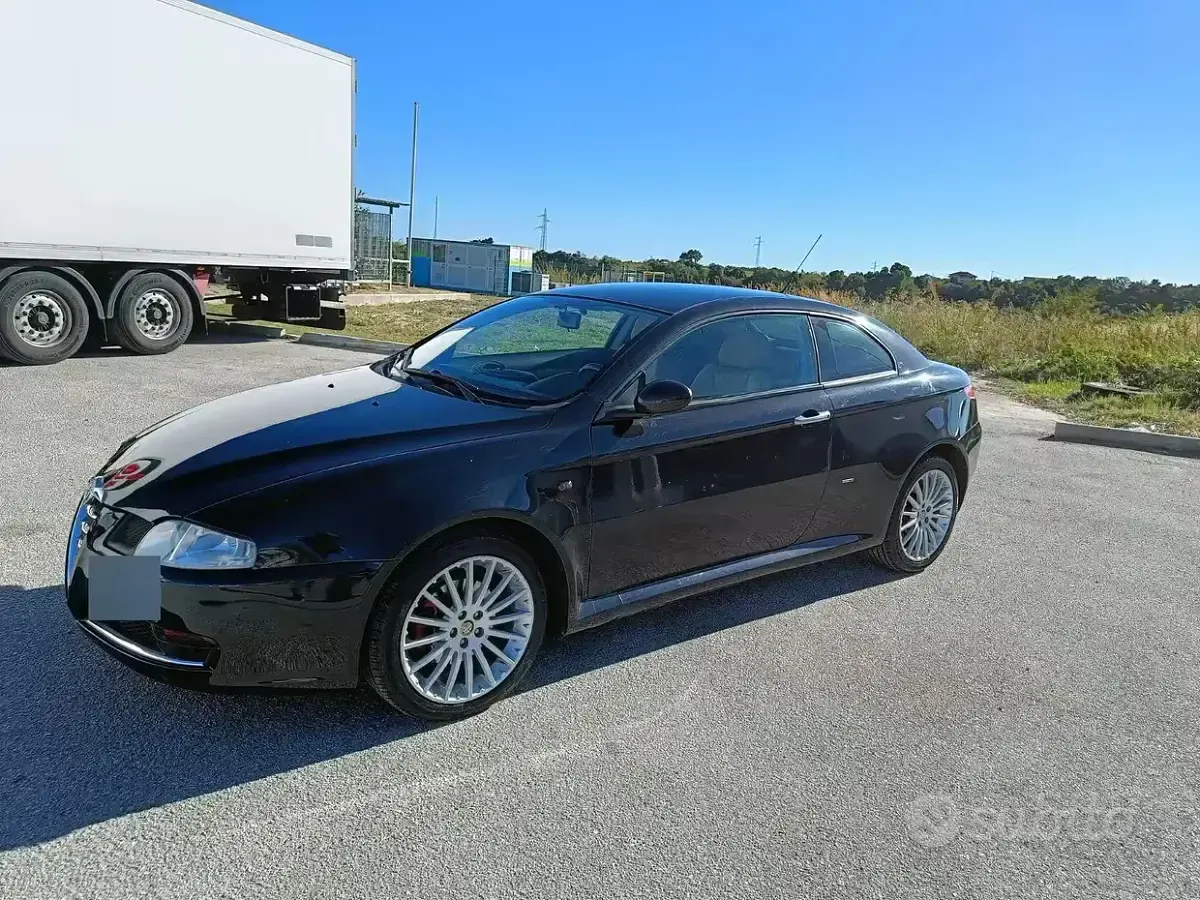 Usata Alfa Romeo GT 150 CV (110 kW) 2008 Nero Coupé
