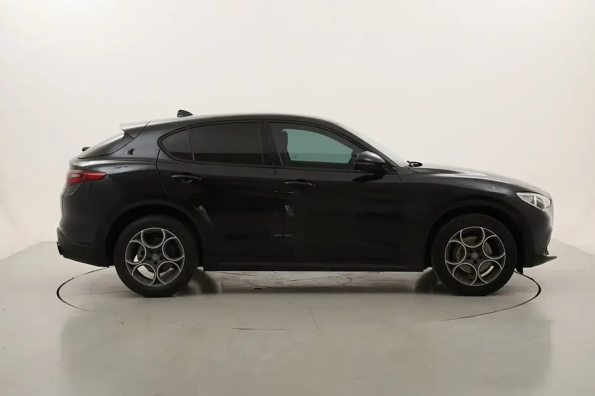 Usata Alfa Romeo Stelvio Business 179 CV (131 kW) 2018 SUV