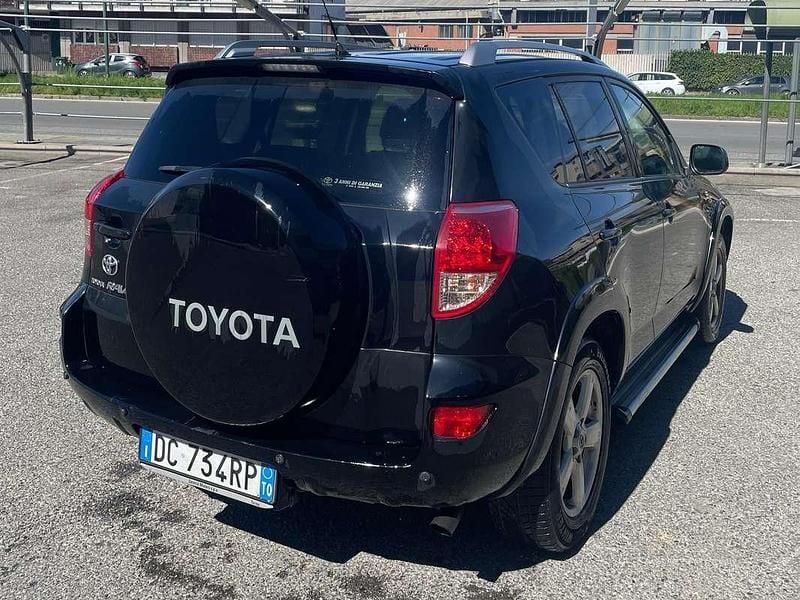 Usata Toyota RAV4 Luxury 177 CV (130 kW) 2006 SUV
