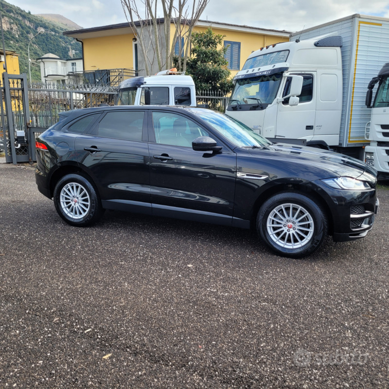 Usato 2016 Jaguar F-Pace 2.0 Diesel 180 CV (19.900 €)
