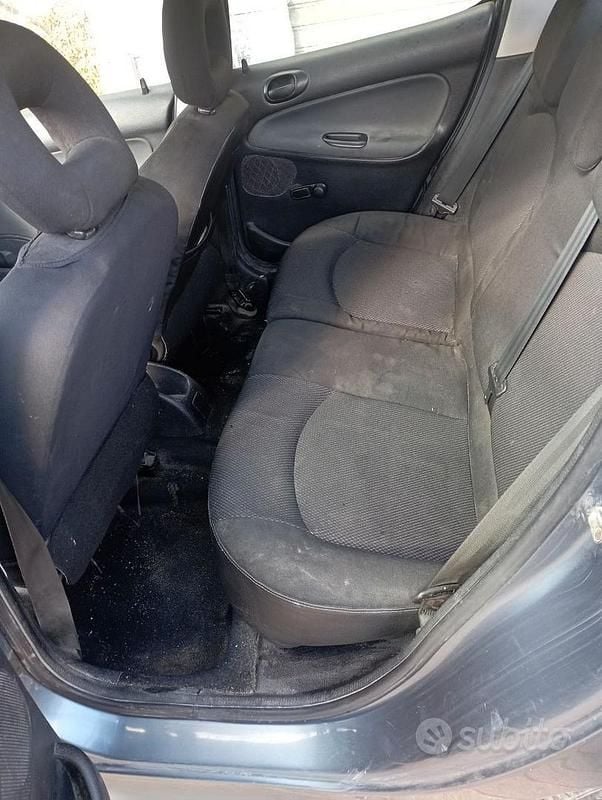 Usata Peugeot 206 2006 Grigio Utilitaria