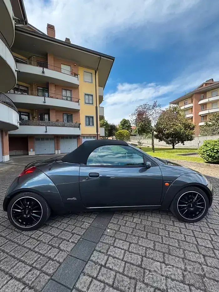 Usata Ford StreetKa 95 CV (69 kW) 2003 Grigio Cabrio