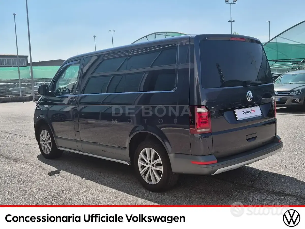 Usata VW Multivan Highline 204 CV (150 kW) 2017 Azzurro Monovolume