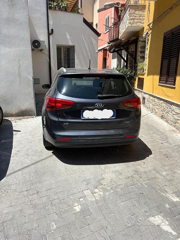 Usata Kia Ceed Sportswagon 110 CV (80 kW) 2015 Nero Station wagon