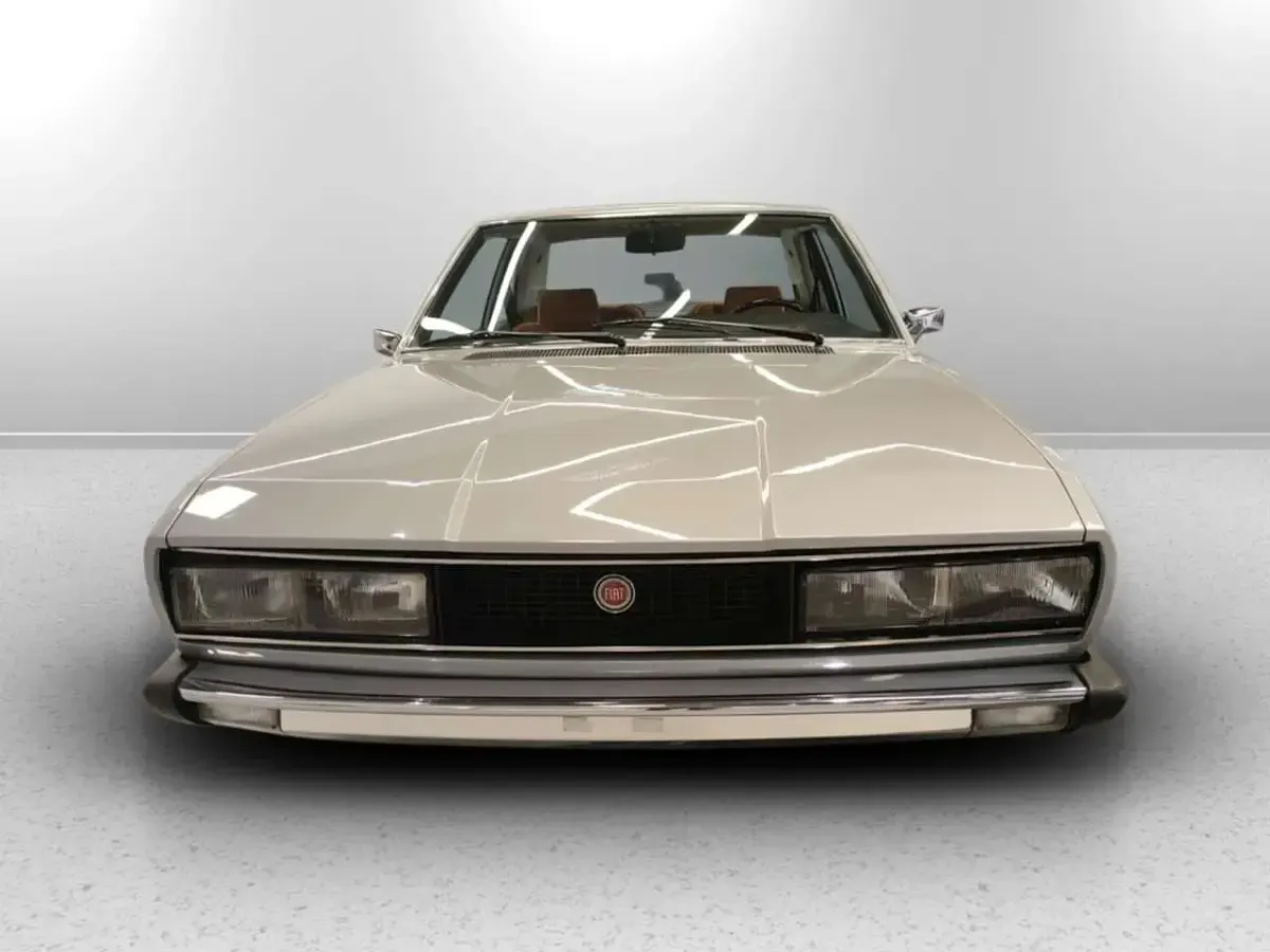Usata Fiat 130 165 CV (121 kW) 1973 Arancio Coupé