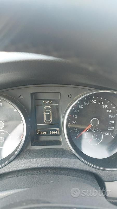 Usata VW Golf VI Highline 110 CV (80 kW) 2009 Grigio Utilitaria