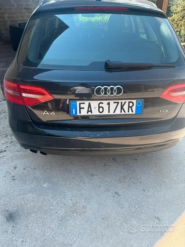 Usata Audi A4 140 CV (102 kW) 2015 Nero Station wagon
