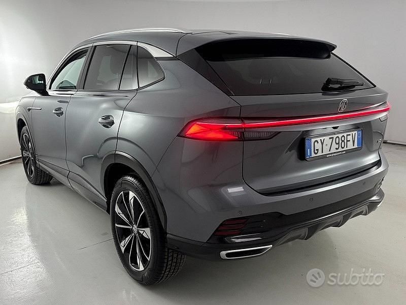 Usata MG HS Luxury 170 CV (125 kW) 2025 Grigio SUV