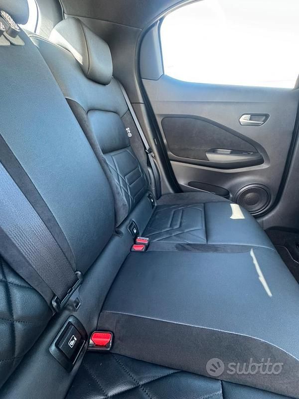 Usata Nissan Juke 114 CV (83 kW) 2022 Grigio SUV