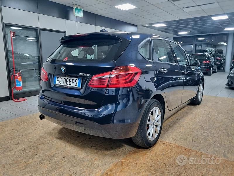 Usata BMW 218 Active Tourer Sport Line 150 CV (110 kW) 2016 Blu Monovolume