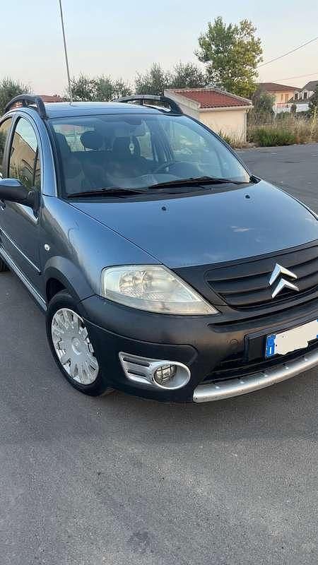 Usata 2006 Citroën C3 Elegance Tre volumi | 2000 € (Ottimo prezzo) - Immagine 1/4