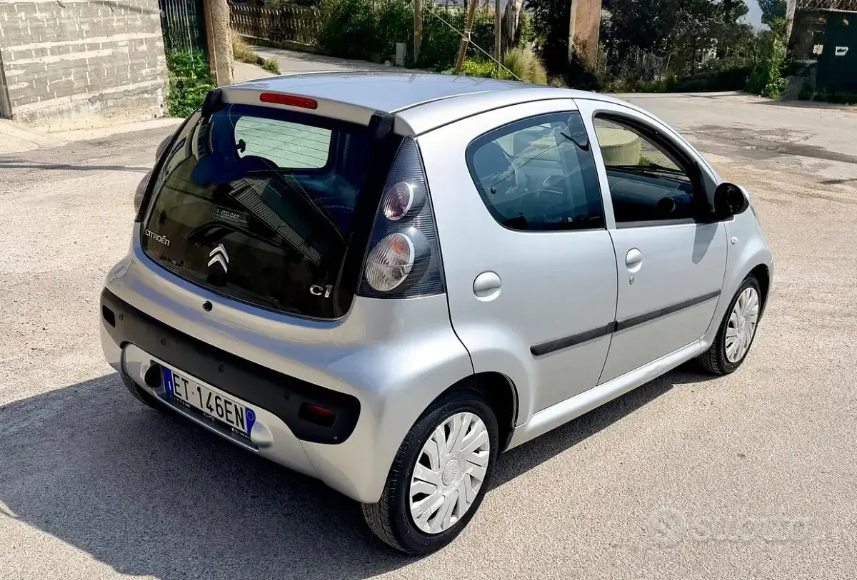 Gebraucht Citroën C1 Feel 69 PS (50 kW) 2014 Grau Kleinwagen