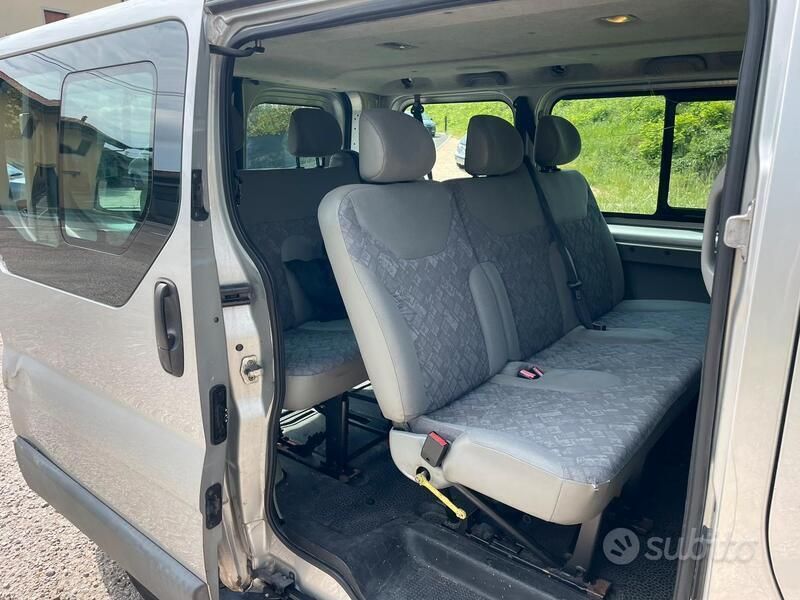 Usata Opel Vivaro 2003 Monovolume