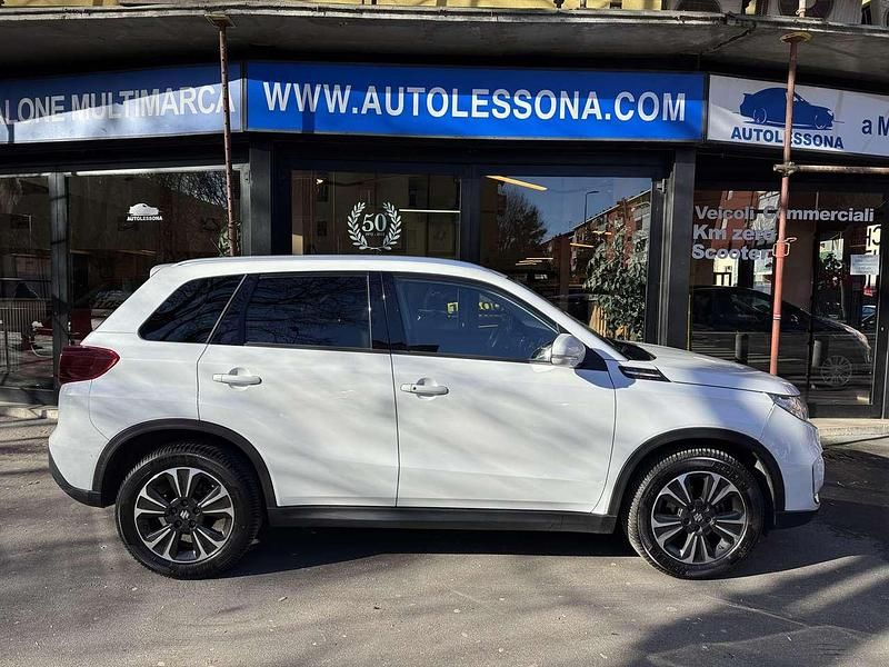 Usata Suzuki Vitara 140 CV (102 kW) 2019 Bianco SUV