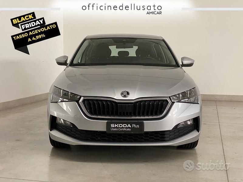 Usata Skoda Scala Ambition 116 CV (85 kW) 2021 Argento Utilitaria